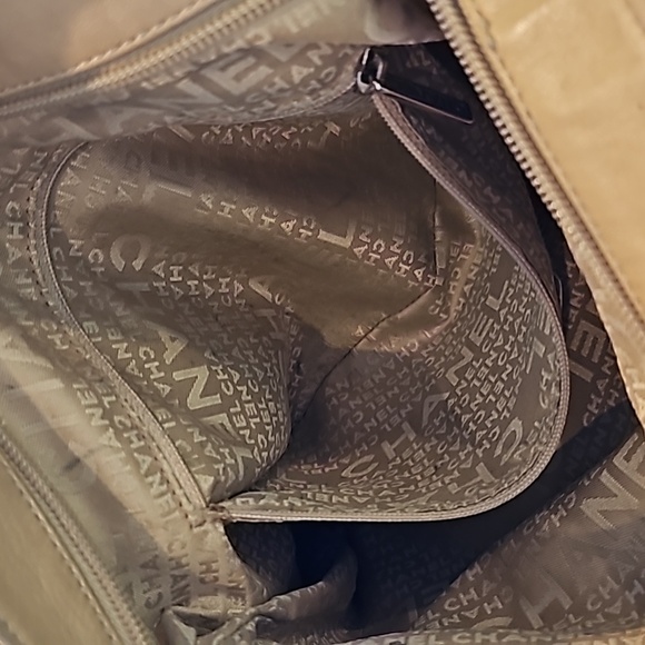 Chanel Ultimate Foldover Bag - Picture 11 of 16